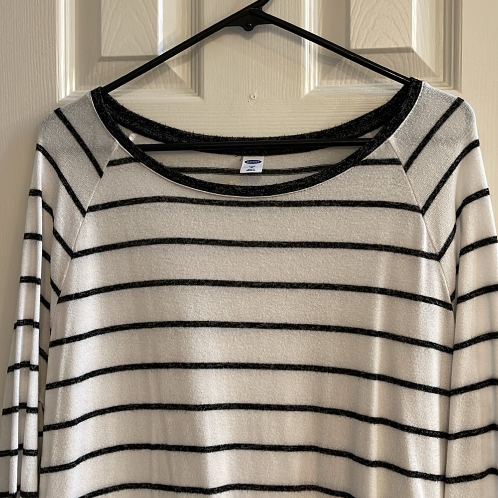 Old Navy Luxe Black and White Striped Long Sleeve Top